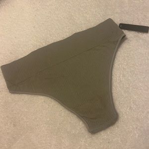 4 NWT SKIMS Stretch Rib Thong Briefs  (2)s/m Brown (2)s/m Tan, set of 4 total